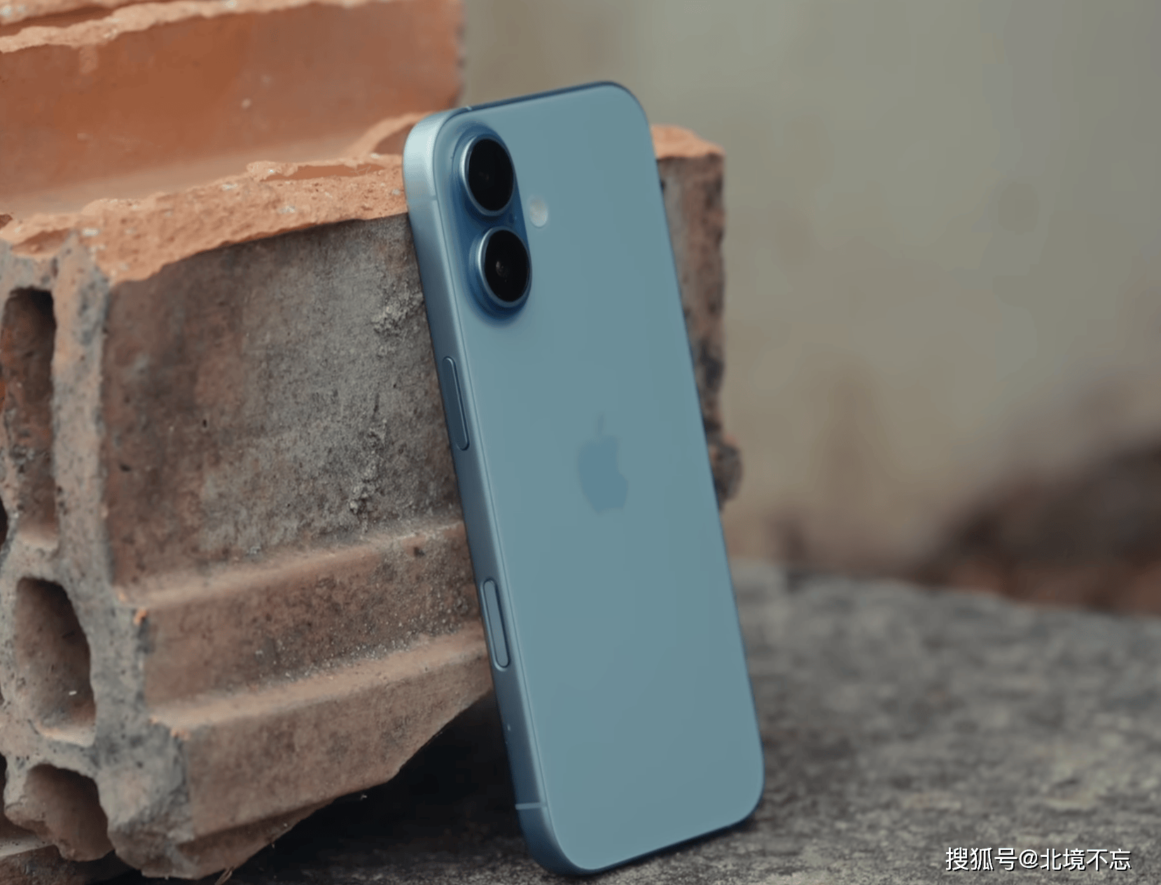 苹果标准版是不是乞丐版(苹果标准版是不是乞丐版手机)-第4张图片-有道翻译官网